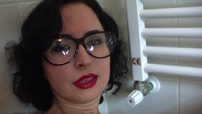 A Pervert in Glasses Goes Wild