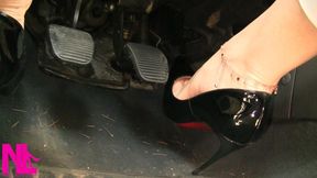 Driving and drstic pedal pumping in black stockings and SO Kate pumps