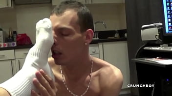 amator sneaker sextape in the sofa