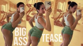 Fit Butt in Tiny Shorts in a Gym