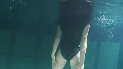 Lesbians And Solo Girls Make Out Underwater