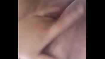 Dannae masturb&aacute_ndose parte 2