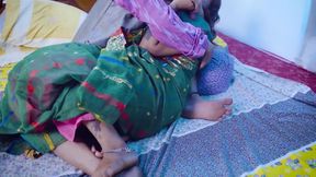 Bete ke ghar pe nhi rahne par sasur ne meri jawani ki pyaas bujhai