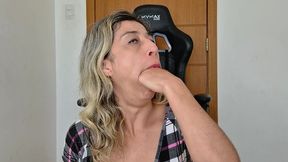 slut milf fisting her ass mouth and pussy