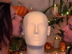 Lady ASMR - Twin Ear Licking