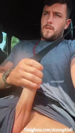 Horny boyfriend wanks while his misses drives
