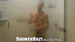 Str8 Zach Covington shower fucked by Wesley Woods