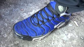 Philip is lucky to be fucked by the XXL cock of a straight boy, outdoor cruising