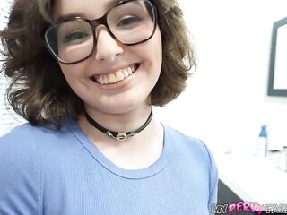 Hawt Nerdy Stepsis Talks Me Into Blowing My Load in Her - Leana Lovings -