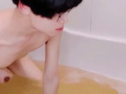 Who put aphrodisiac in my bath water? Ahhh I can't stand it