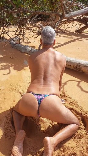 Ladysilva in Bikini on the Beach Showing off Her Hot Ass, Full of Horniness