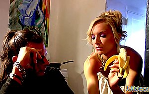 Blonde beauty rides stud's dick in the kitchen —
