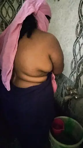 Mallu aunty cleaning video without dress