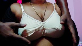 Desi Bhabhi Sex with Boyfriend in Hotel Room Enjoys