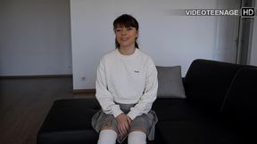 lovely 18 year french chipie does another video casting