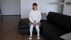 lovely 18 year french chipie does another video casting