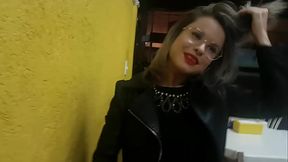 V&Iacute_DEO AMADOR: SEXO EM LOCAIS P&Uacute_BLICOS | NINFETA RECEBEU CANTADA NO BAR E BATEU UMA SIRIRICA GRAVADA! A NOVINHA EXIBICIONISTA ALICE ALCANTARA DESEJOU E RECEBEU A PICA LO LOUPAN
