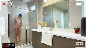 Stepdad Makes Stepdaughter's Cunt His Fuck Toy