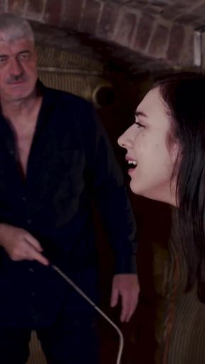 Kyra - The clamps - part 3