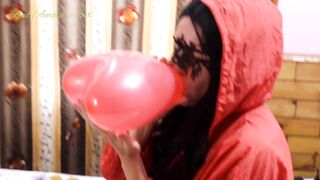 Hottie and Hot Ballon Blow to Pop Funny