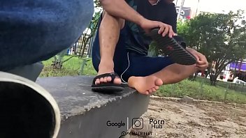 Spy Male Feet (SEXY SWEATY SOLES)