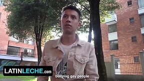 Latino leche: amateur twinks antu burghos & benjamin porters spontaneous sextape with fingering, gagging, and dirty talk in spanish pov