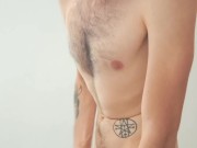 Maracujand Mette In Mostra Culo e Cazzo Duro (Striptease Di Giovane Porco)