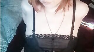 Showing you my outfit and flashing breasts