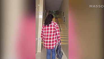 Señora madura divorciada, le gusta que un hombre joven le rompa el culo, el coño y la llene de corrida antes de que se vaya a trabajar.