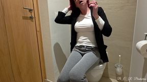 My boss just won't stop flirting... Nobody should see what happens in the office toilet