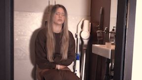 A big, thick log mp4 HD