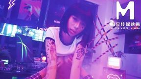 Tattooed Asian MILF Yue Ke Lan rides cock in cowgirl position