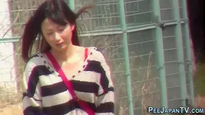 Teen Girls Peeing Outside – Shockingly Sexy Outdoor Moments Exposed!