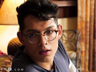 GenderX - Daisy Taylor Seduces Her Fresh Stepbrother