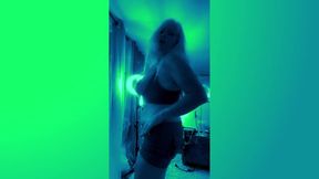 Horny MILF stepMOM Taboo Rosie - Forbidden Nude Flash Dancing For YOU - FREE VIDEO