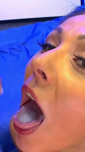 GGG John Thompson GANGBANG Nayomi Heidi - Friends of Sperm   Clip 1