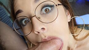 ”OYE LOCA Vanessa Vega Working For That Facial”