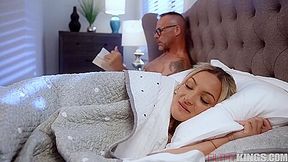 New Mila Monet Can-t S-leep And H-orny Step Dad-dy Plea-se Hel-p (01-07-2023)