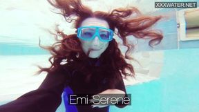 Babe clip with sultry Emi from Underwater Show