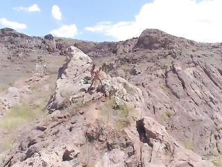 Hawt pair hike to top of the mountain to screw!