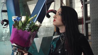 Internet date with a Dominatrix turns out to be extra heavy BDSM!
