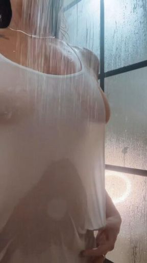 You were spying on mommy in the shower weren’t you?? 😈💦