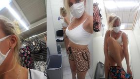 25 aujourd hui dans la cabine d essayage je t emmene avec moi !!!petit essaie ...