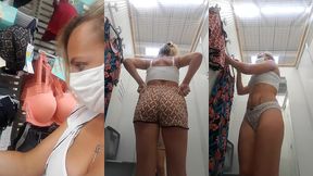 25 aujourd hui dans la cabine d essayage je t emmene avec moi !!!petit essaie ...