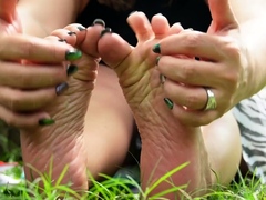 Linsey Dawn solo foot fetish