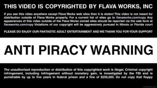 Dövmeli adamlar, büyük siyah penisle anal ilişkiye giriyorlar.