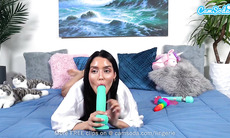 Camsoda-Sexy latina solo toying her pussy