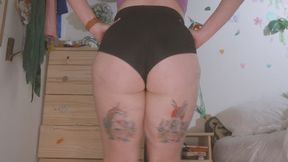 Shakes: Babs Bear shows off her jiggly bits