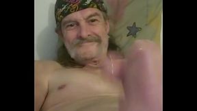 Diver (hardup83) playing while Horny