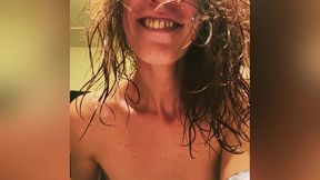 dans l’intimite de ma vie privee et dans ma salle de bain tu aimes me ...